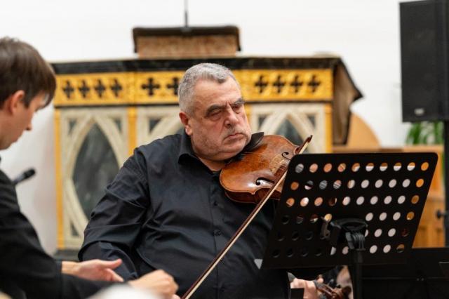 MS_250208_1429_hr MS_250208_1429_hr